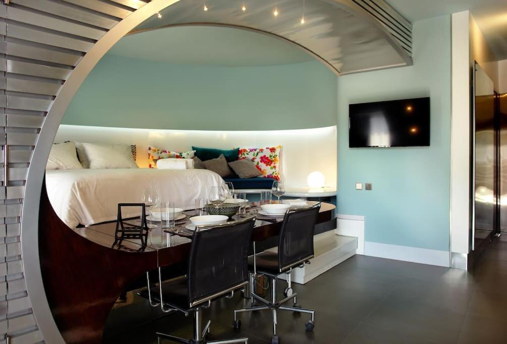 High End Suite At The Center Of Heraklion Екстер'єр фото